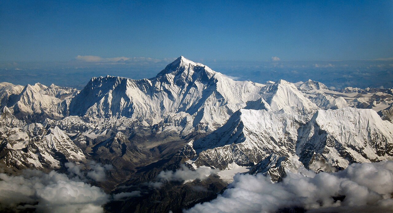 Between Work, Motherhood and Everest: Lhakpa Sherpa’s Story