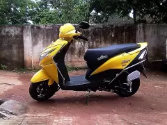 Reference photo: Honda Dio — city scooter